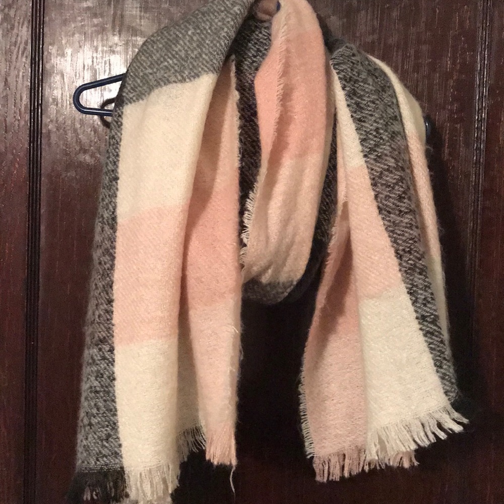 Blacker scarf
